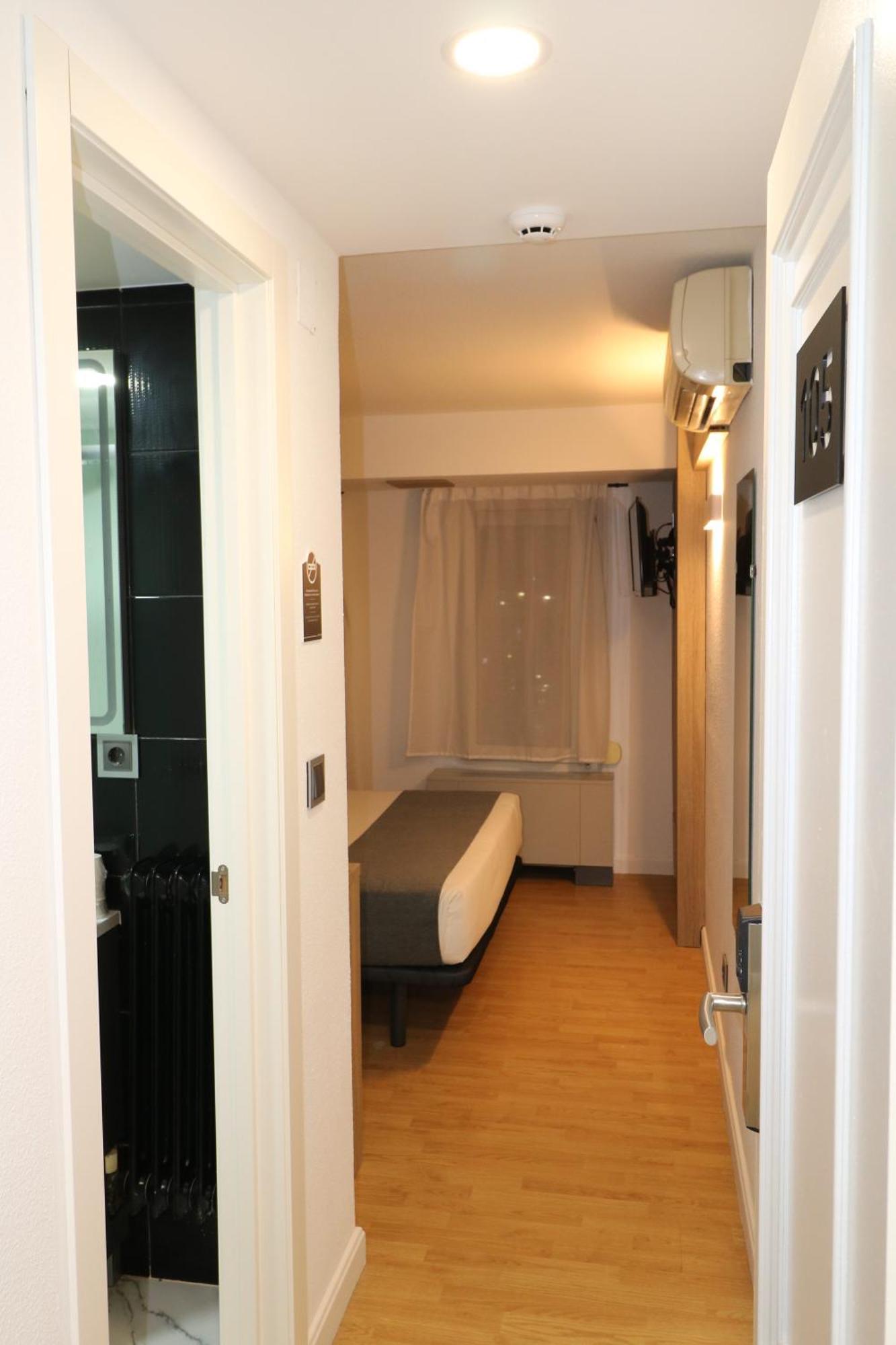 Hostal Alda Palencia Plaza エクステリア 写真